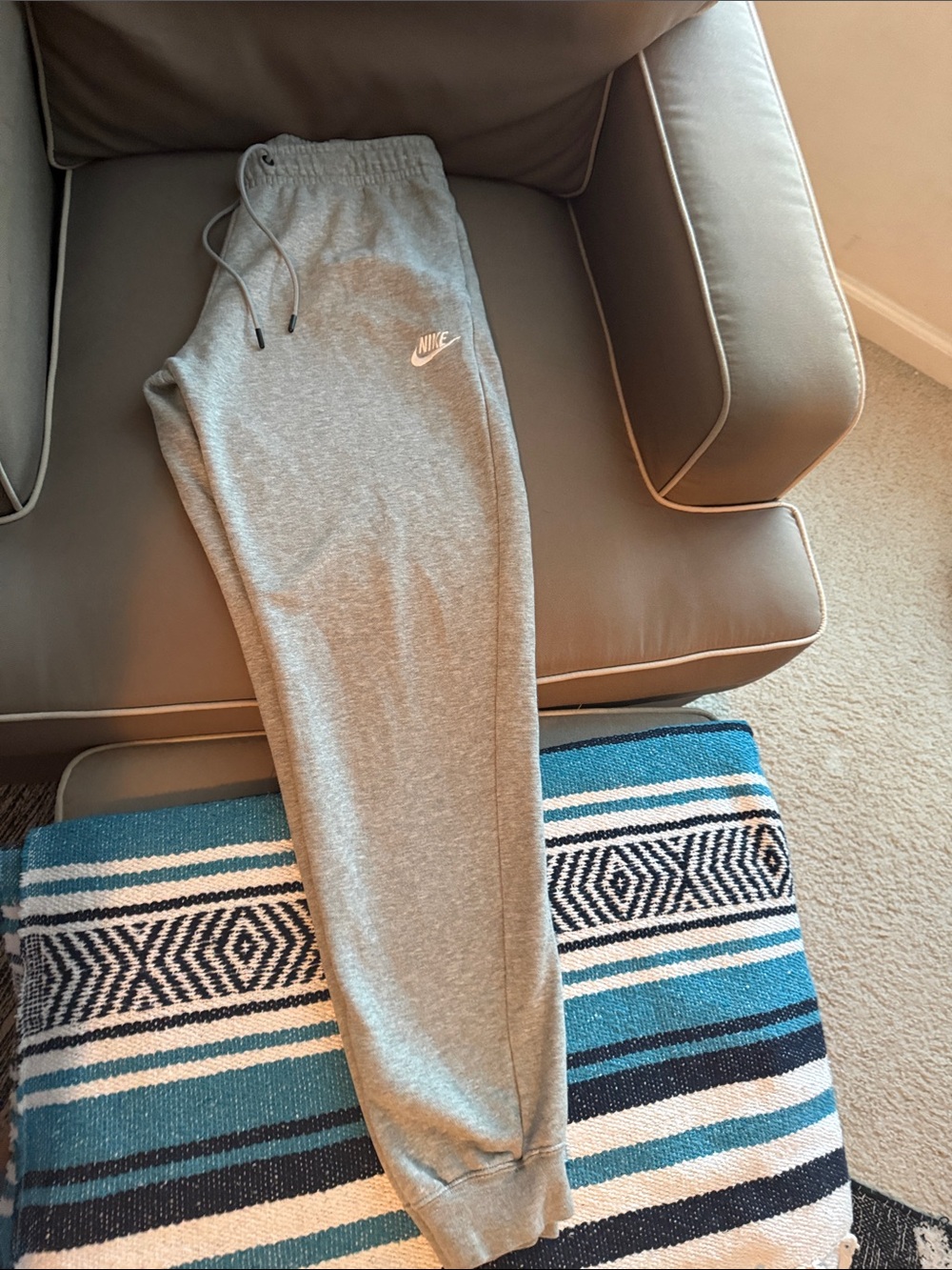 Nike Gray Heather Women's Jogger Pants